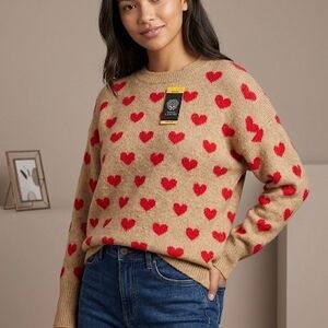 Vince Camuto Camel Crewneck Sweater with Red Heart Print
